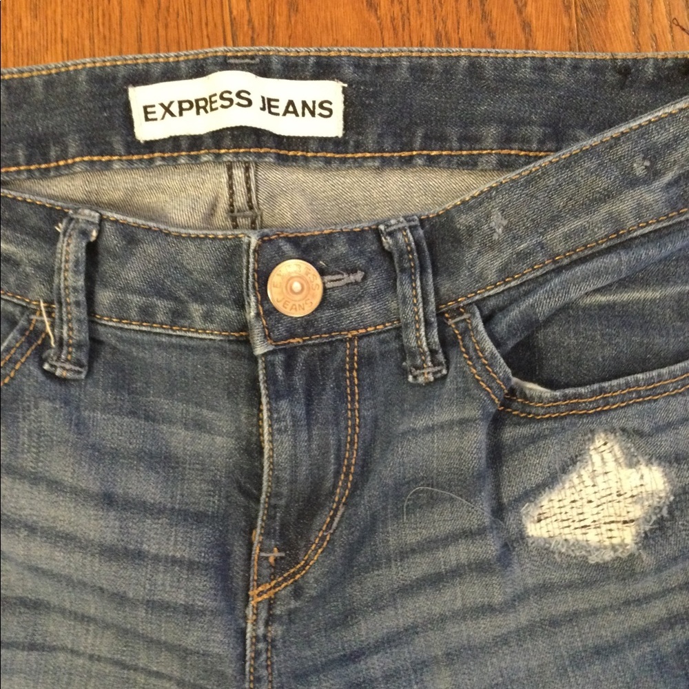 Express Boyfriend low rise skinny jeans in medium blue. - Picture 2 of 4